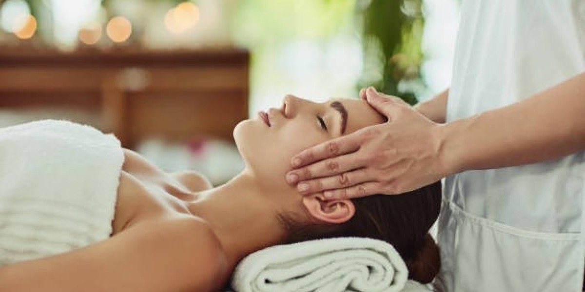 Ultimate Relaxation: Experience Tranquility with Soothing Body Oils